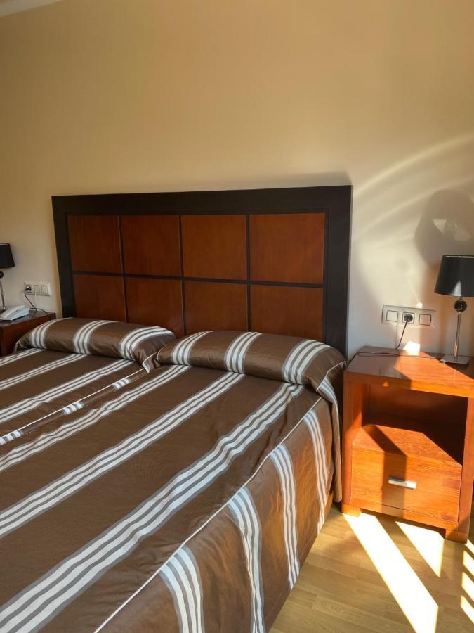 Hotel Av Apartamentos Lobios Zewnętrze zdjęcie