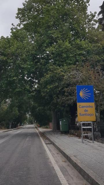 Hotel Av Apartamentos Lobios Zewnętrze zdjęcie